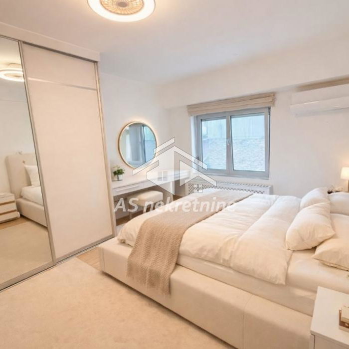 Trosoban stan za izdavanje, Hram Svetog Save, Beograd, 100m², 3.600 €/mes