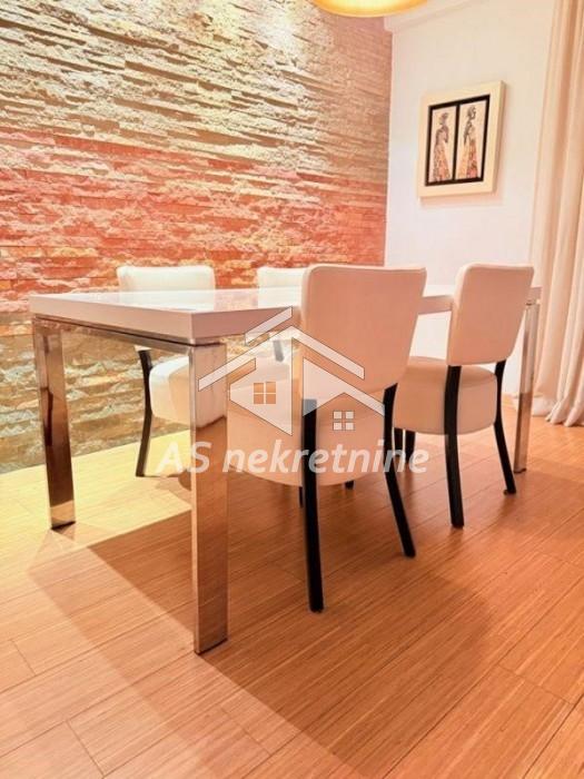 izdavanje-stanova-JKh439YNBJ Stan Izdavanje Beograd Hram Svetog Save 100 m2