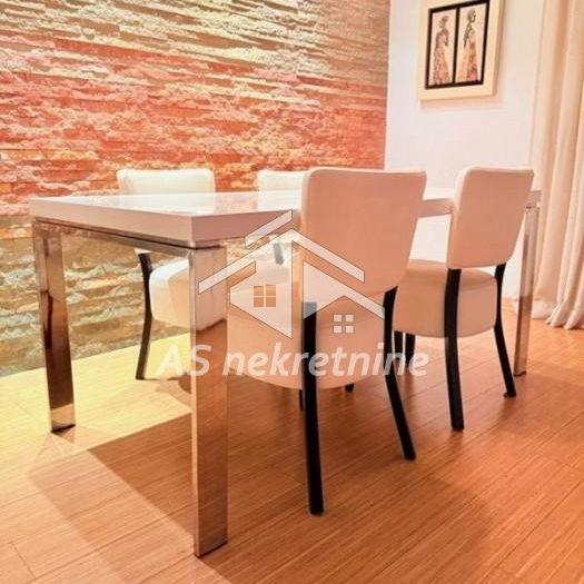 Stan Izdavanje Beograd Hram Svetog Save 100 m2