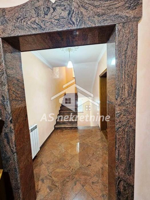 Četvorosoban stan za izdavanje, Dedinje, Beograd, 115m², 1.400 €/mes