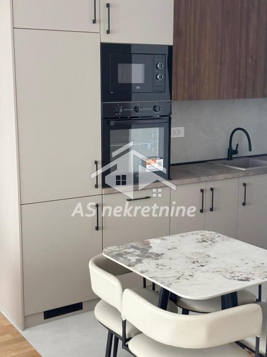 Stan Izdavanje Beograd Đeram Pijaca 53 m2