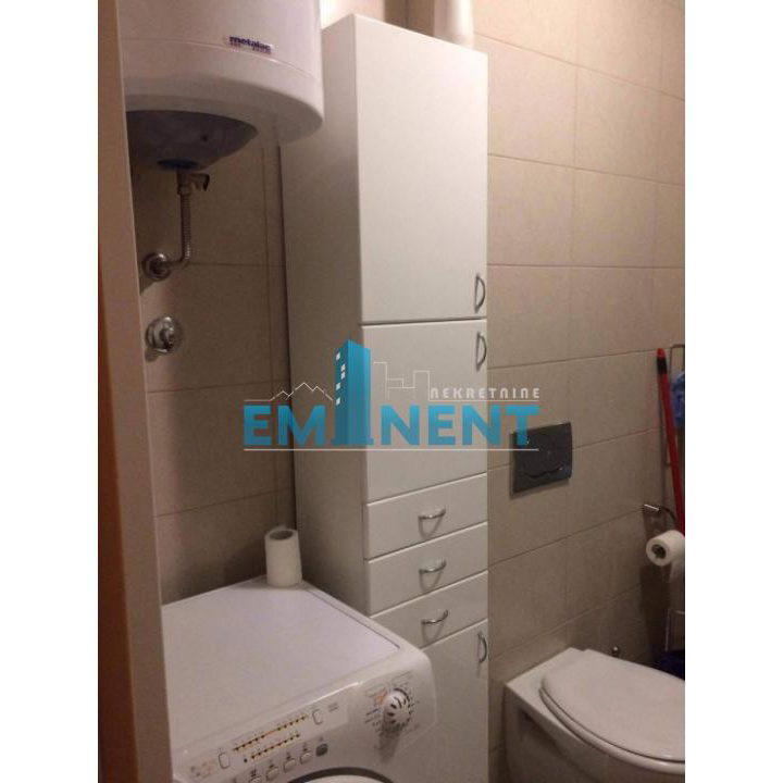 Dvosoban stan za izdavanje, Denkova Bašta, Beograd, 56m², 680 €/mes