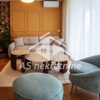 Stan Izdavanje Beograd Bulevar Kralja Aleksandra 100 m2