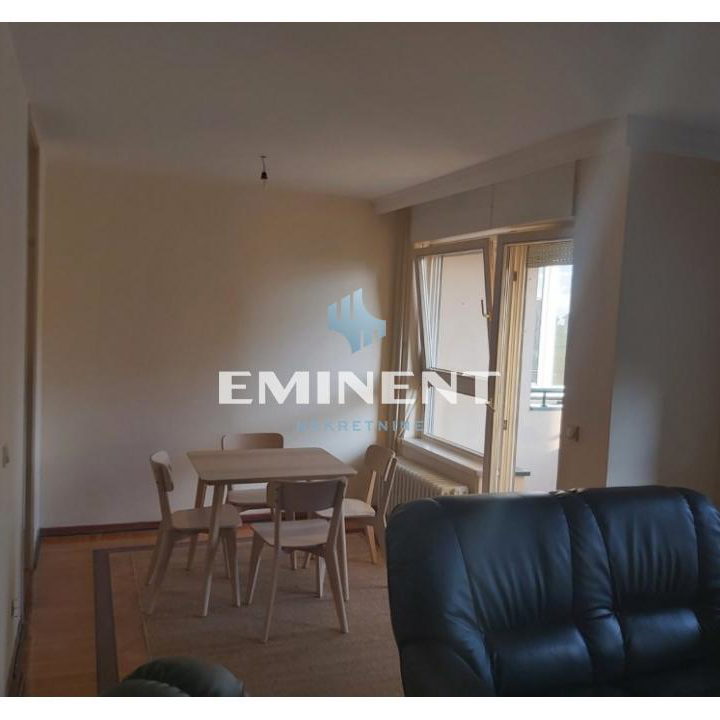 Stan Izdavanje Beograd Banovo Brdo 75 m2