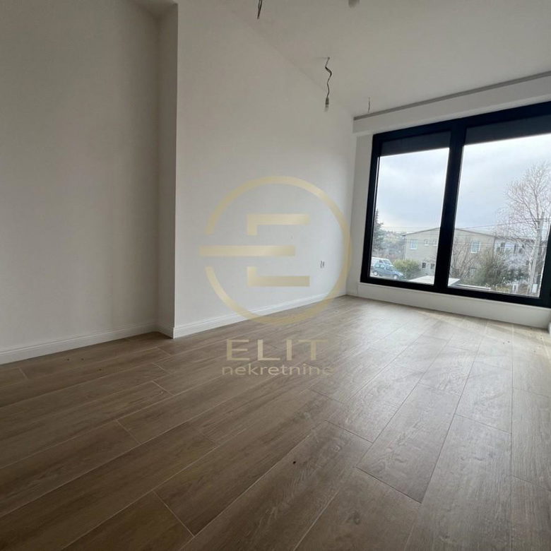 Lokal za izdavanje, Popovica, Novi Sad, 181m², 1.500 €/mes