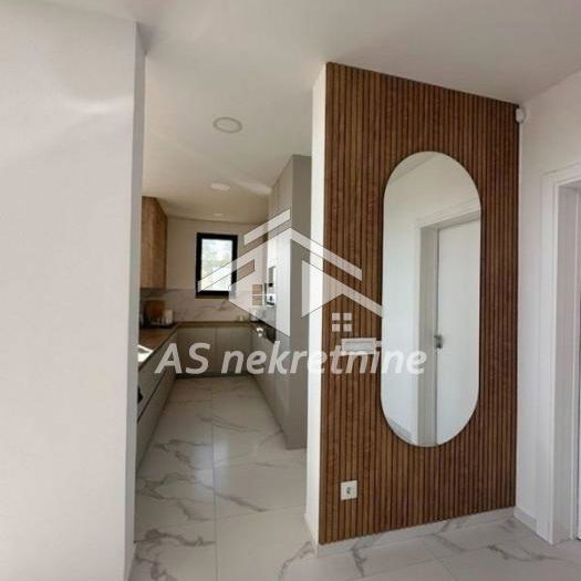 Kuća na prodaju, Vrčin, Beograd, 230m², 800.000 €