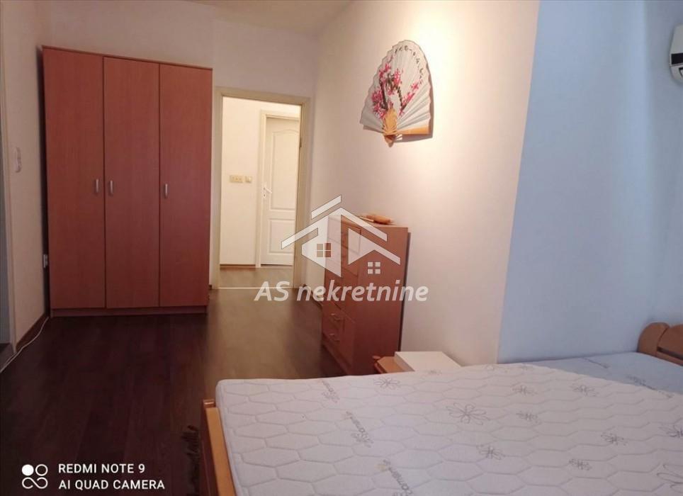 izdavanje-stanova-O8isC29TAM Stan Prodaja Beograd Cvetkova Pijaca 133 m2