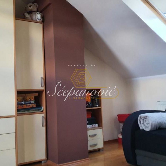 Trosoban stan na prodaju, Nova Detelinara, Novi Sad, 113m², 235.000 €
