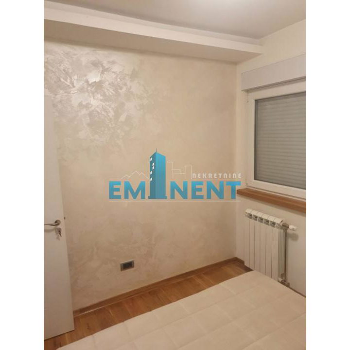 Stan Izdavanje Beograd Lekino Brdo 62 m2