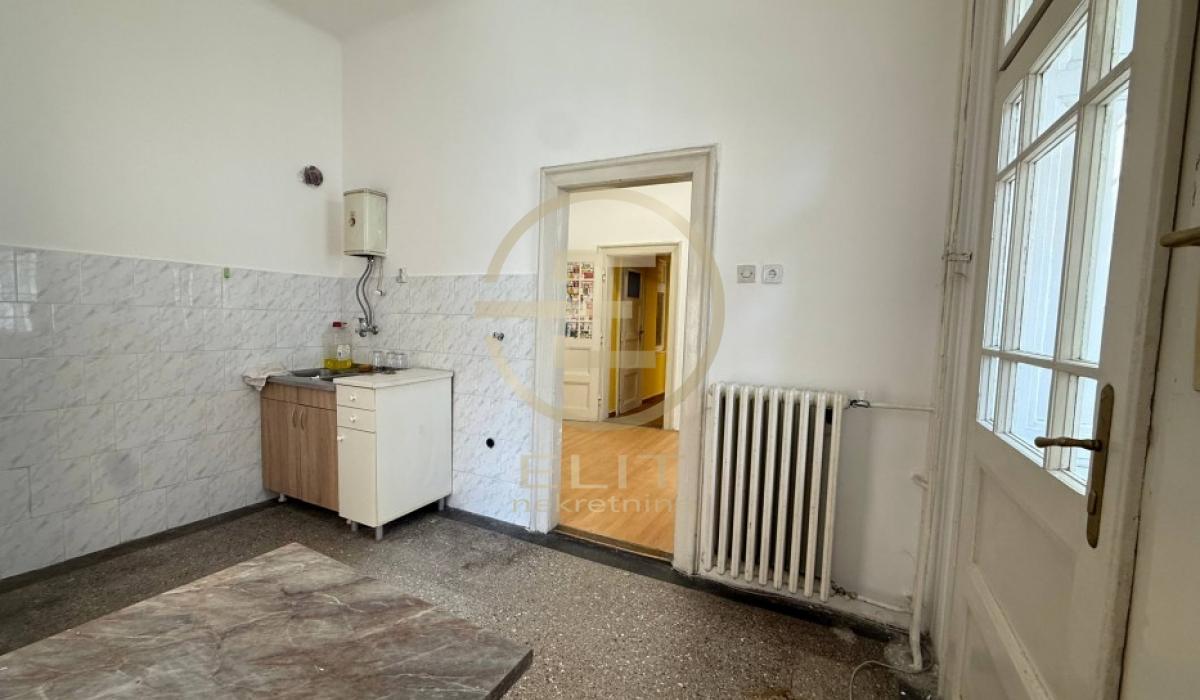 Lokal za izdavanje, Centar, Novi Sad, 93m², 600 €/mes