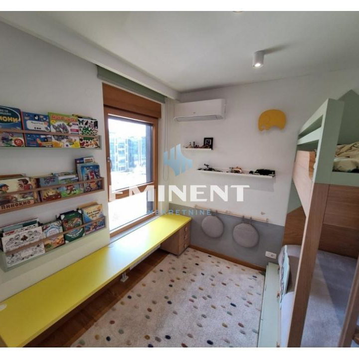 Trosoban stan na prodaju, Blok 65, Beograd, 75m², 370.000 €