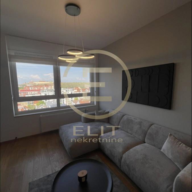 Stan Izdavanje Novi Sad  40 m2