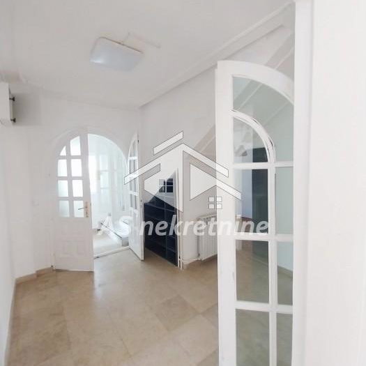Kuća za izdavanje, Neimar, Beograd, 260m², 3.000 €/mes