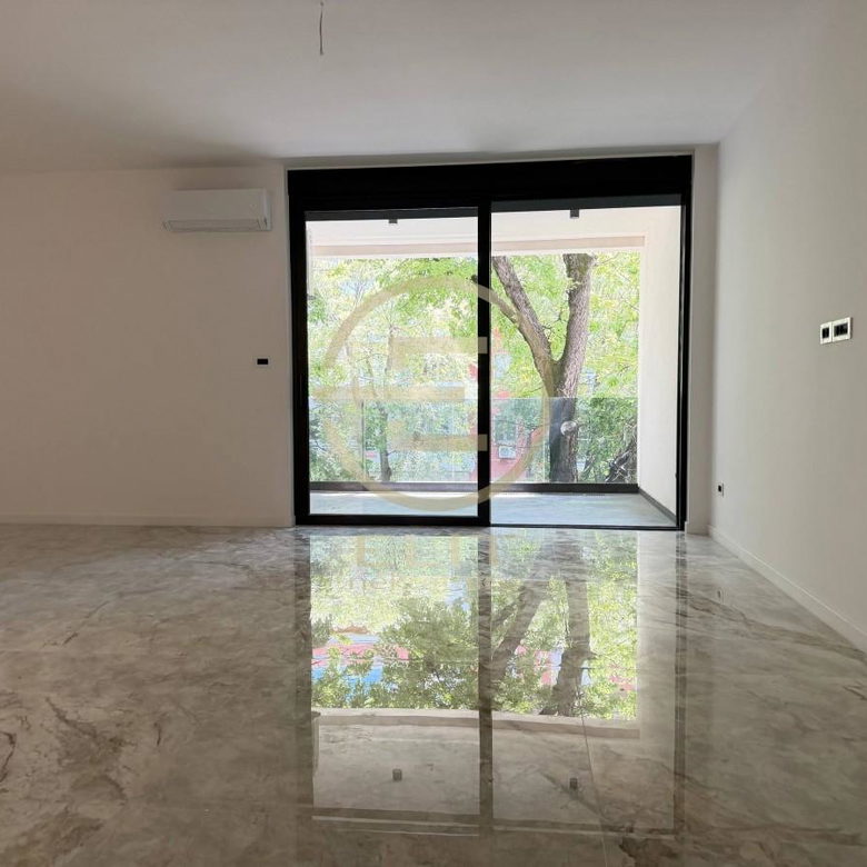 Lokal Izdavanje Novi Sad  126 m2