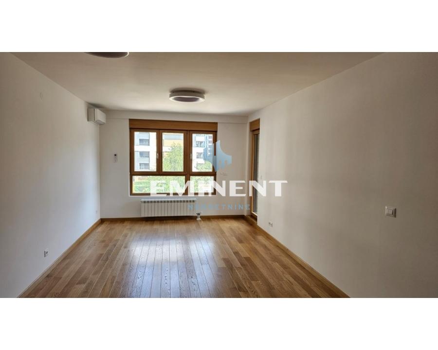 Četvorosoban stan za izdavanje, Blok 65, Beograd, 107m², 1.600 €/mes