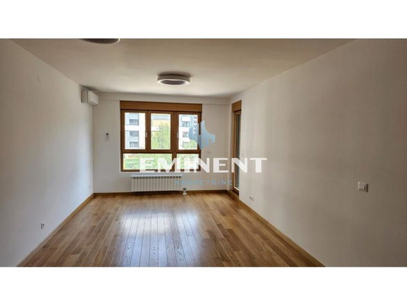 Stan Izdavanje Beograd Blok 65 107 m2