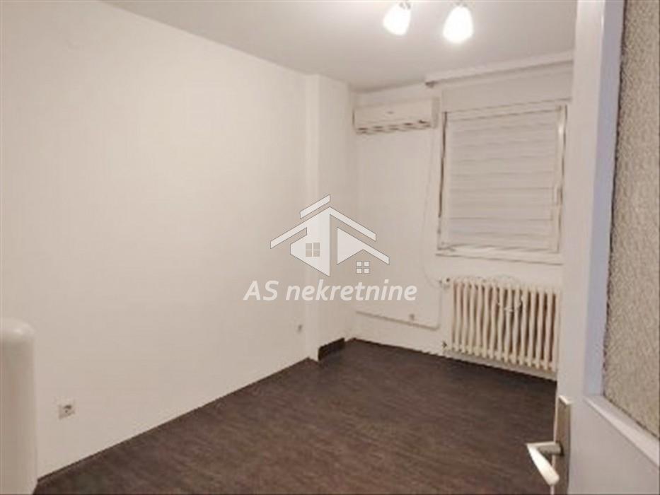 Lokal Izdavanje Beograd 27. Marta 80 m2