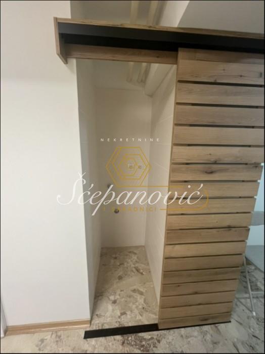 izdavanje-stanova-ZT85Ut19cz Dvosoban stan na prodaju, Centar, Novi Sad, 37m², 112.850 €