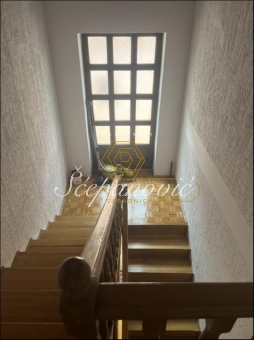 Kuća na prodaju, Kać, Novi Sad, 326m², 290.000 €