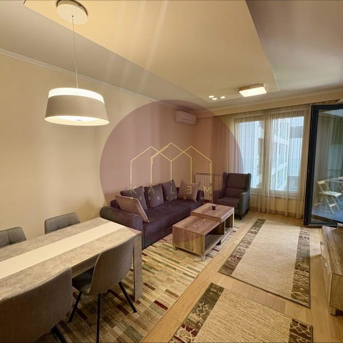 Stan Izdavanje Beograd  53 m2