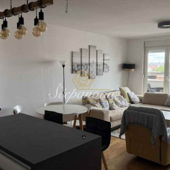 Stan Prodaja Novi Sad Kej 76 m2