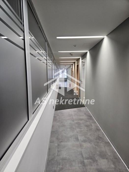izdavanje-stanova-beograd-22lQiVDRkM Lokal za izdavanje, Trg Republike, Beograd, 300m², 3.900 €/mes