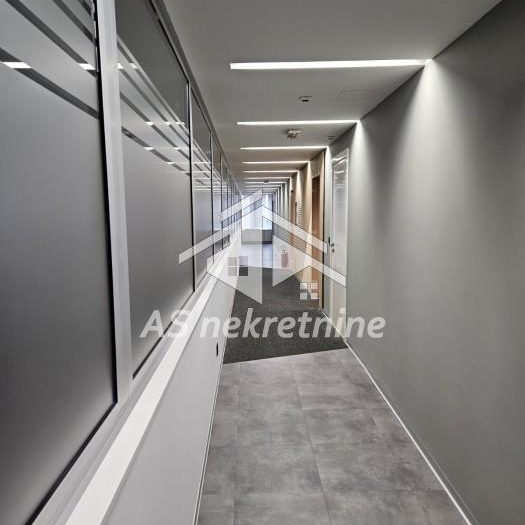Lokal za izdavanje, Trg Republike, Beograd, 300m², 3.900 €/mes