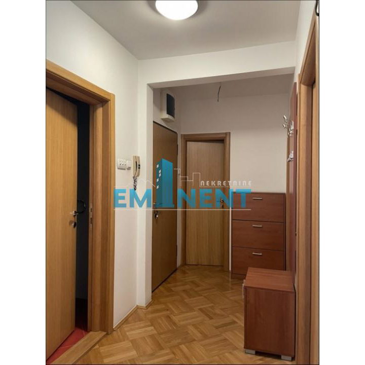 Trosoban stan za izdavanje, Tašmajdan, Beograd, 64m², 900 €/mes