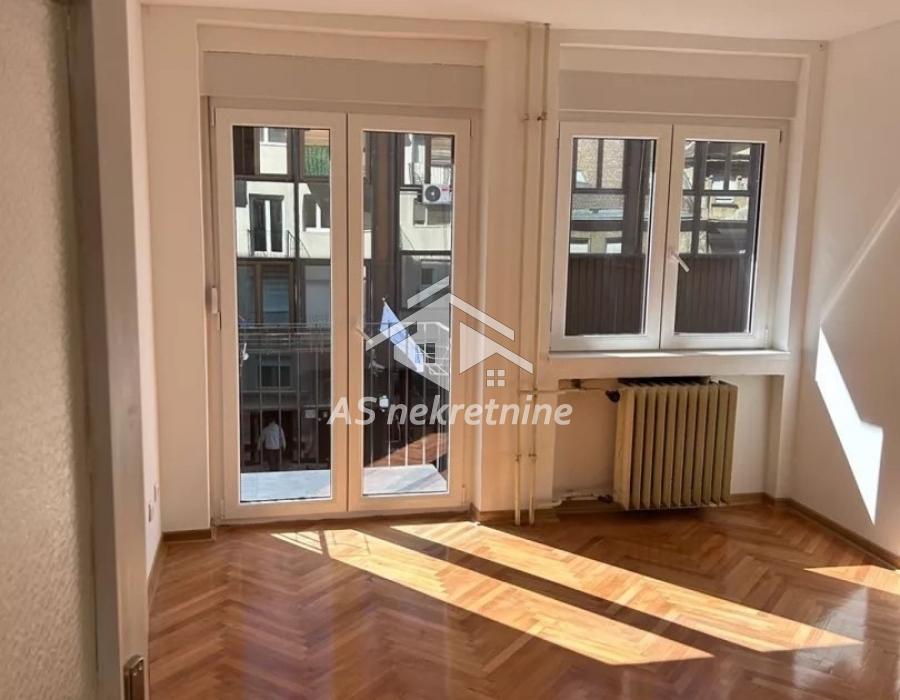 Trosoban stan za izdavanje, Dorćol, Beograd, 78m², 1.300 €/mes