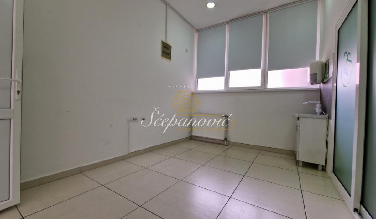 Lokal Prodaja Novi Sad  155 m2
