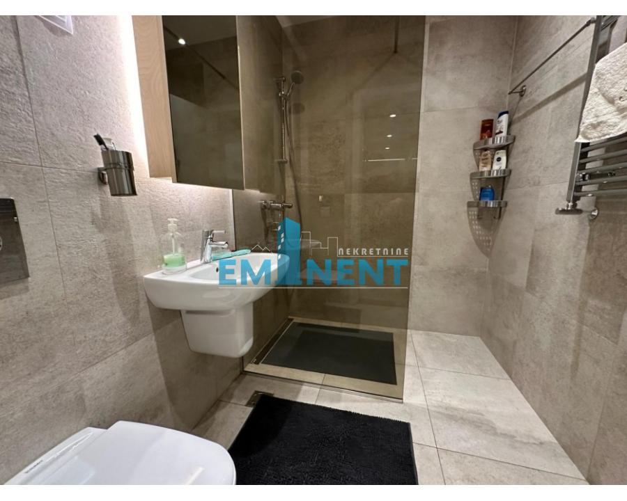 izdavanje-stanova-beograd-8RstSpHmtA Trosoban stan za izdavanje, Blok 65, Beograd, 90m², 1.750 €/mes