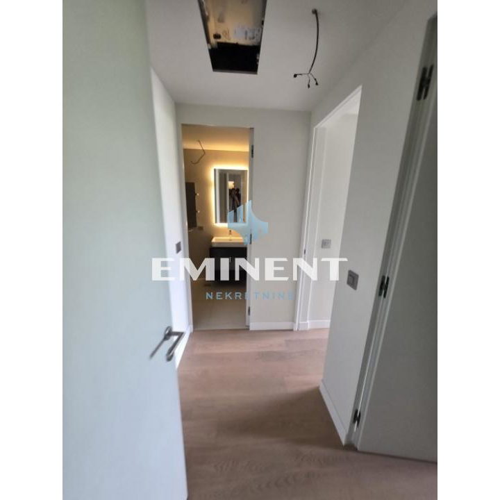 Stan Izdavanje Beograd Blok 65 80 m2