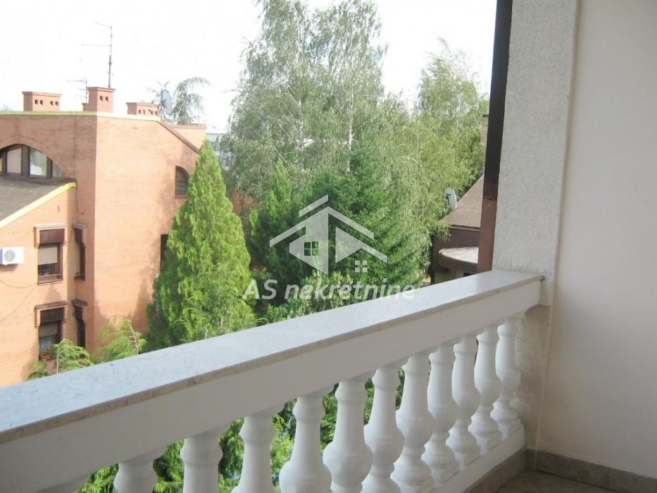 Stan Izdavanje Beograd Stan Izdavanje Beograd Dedinje 200 m2