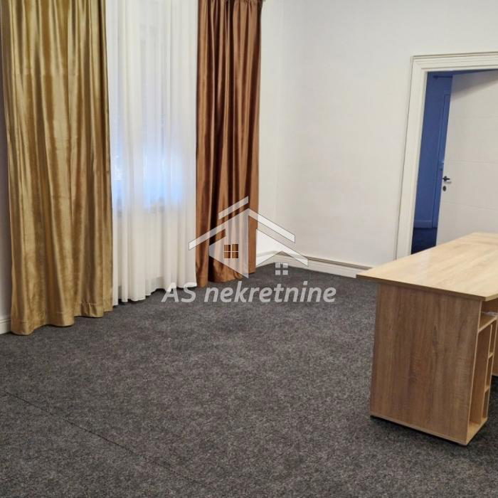 Lokal Izdavanje Beograd Kalenić Pijaca 72 m2
