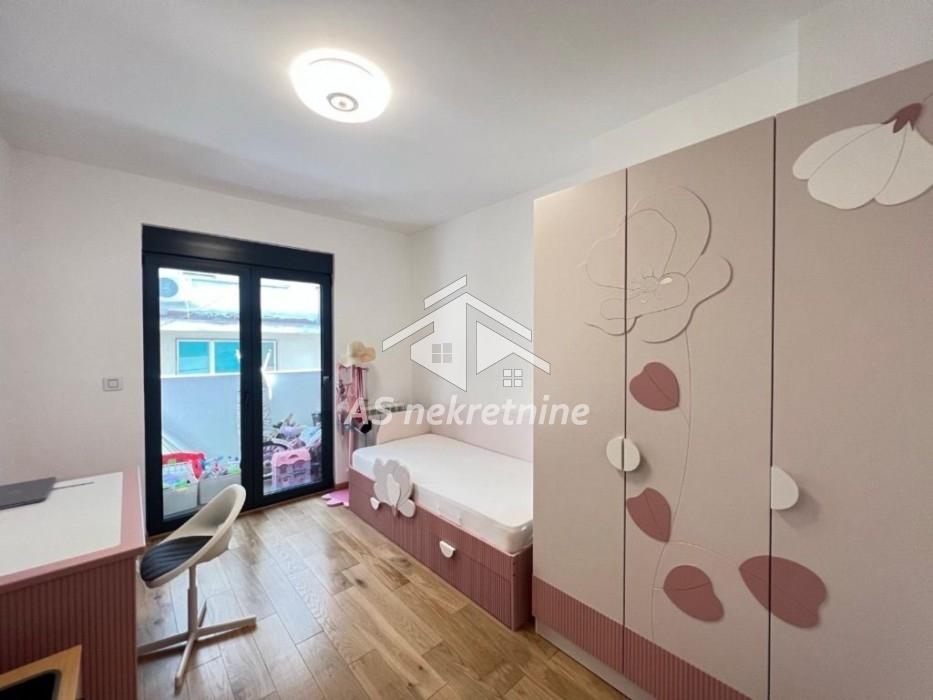 Četvorosoban stan na prodaju, Južni Bulevar, Beograd, 88m², 387.000 €