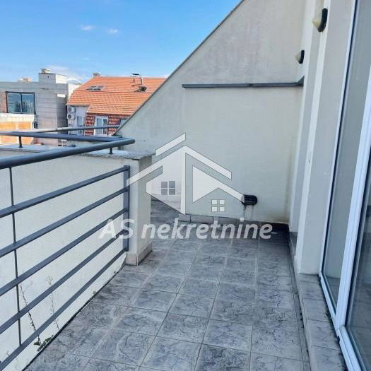 Višesoban stan za izdavanje, Kalenić Pijaca, Beograd, 207m², 2.500 €/mes