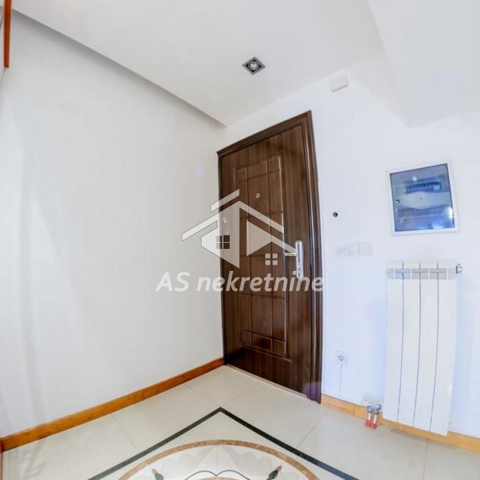 Trosoban stan za izdavanje, Dedinje, Beograd, 100m², 1.000 €/mes