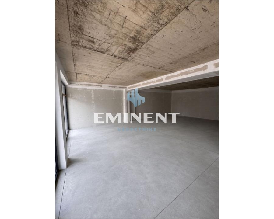 Lokal Izdavanje Beograd Žarkovo 200 m2