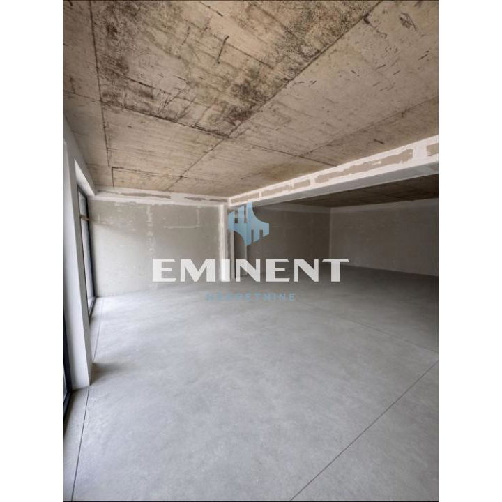 Lokal Izdavanje Beograd Žarkovo 200 m2