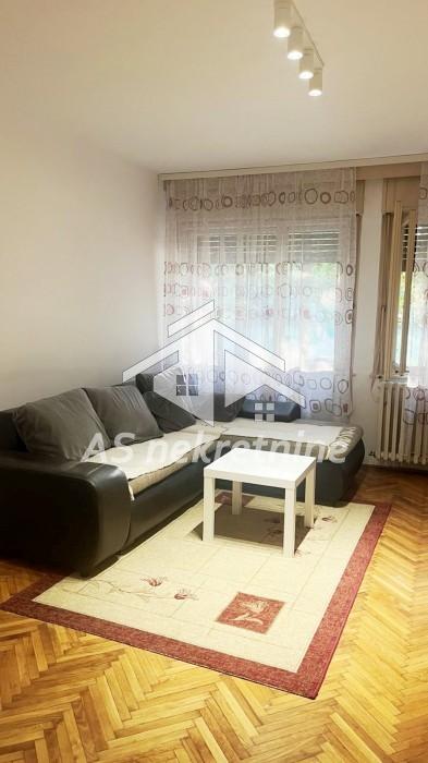 Stan Izdavanje Beograd Blok 33 - Geneks 62 m2