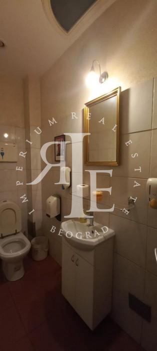 Lokal Prodaja Beograd Blok 12 - YUBC 77 m2