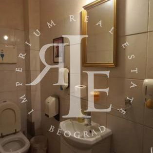 Lokal Prodaja Beograd Blok 12 - YUBC 77 m2