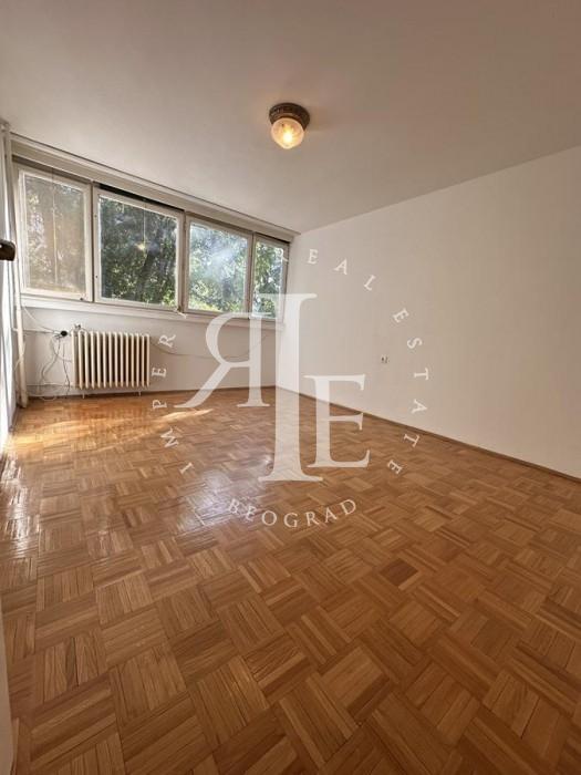 izdavanje-stanova-beograd-R1zxp2kc9d Petosoban stan na prodaju, Banovo Brdo, Beograd, 111m², 315.000 €