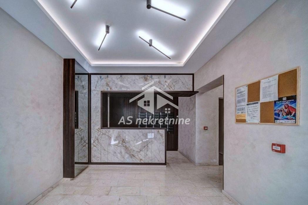izdavanje-stanova-beograd-U0n1tdwYFd Četvorosoban stan na prodaju, Južni Bulevar, Beograd, 197m², 788.000 €