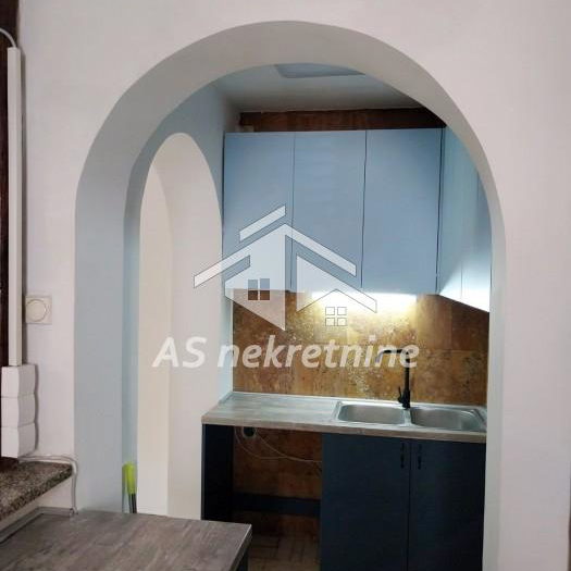 Kuća za izdavanje, Neimar, Beograd, 260m², 3.000 €/mes