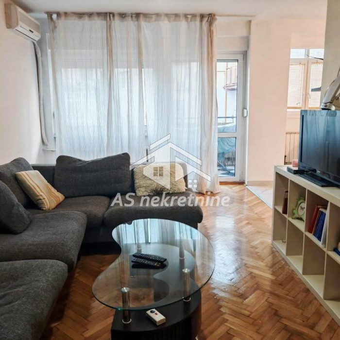 Stan Izdavanje Beograd Kalenić Pijaca 73 m2