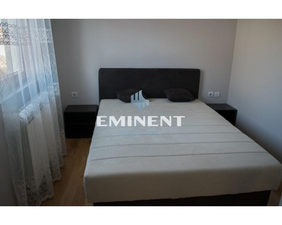 izdavanje-stanova-beograd-YBKyKkBpb9 Kuća na prodaju, Ledine, Beograd, 200m², 290.000 €