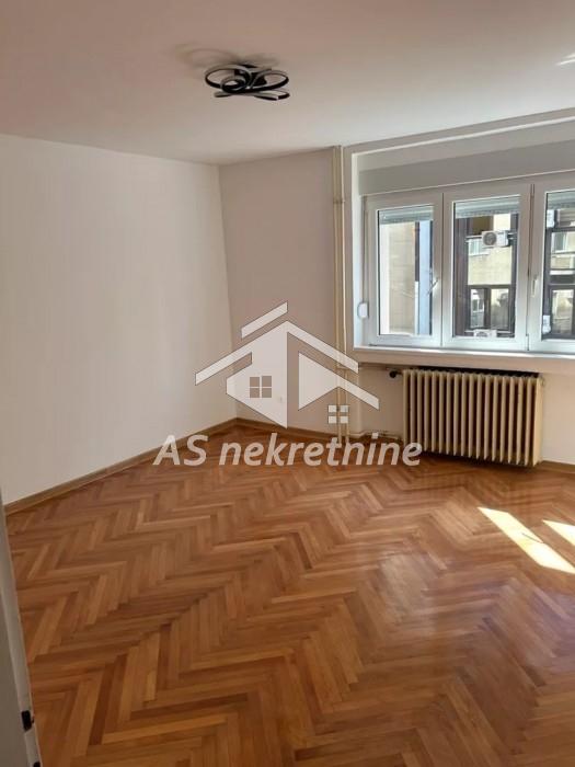 Trosoban stan za izdavanje, Dorćol, Beograd, 78m², 1.300 €/mes