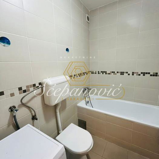 Trosoban stan na prodaju, Nova Detelinara, Novi Sad, 67m², 190.000 €