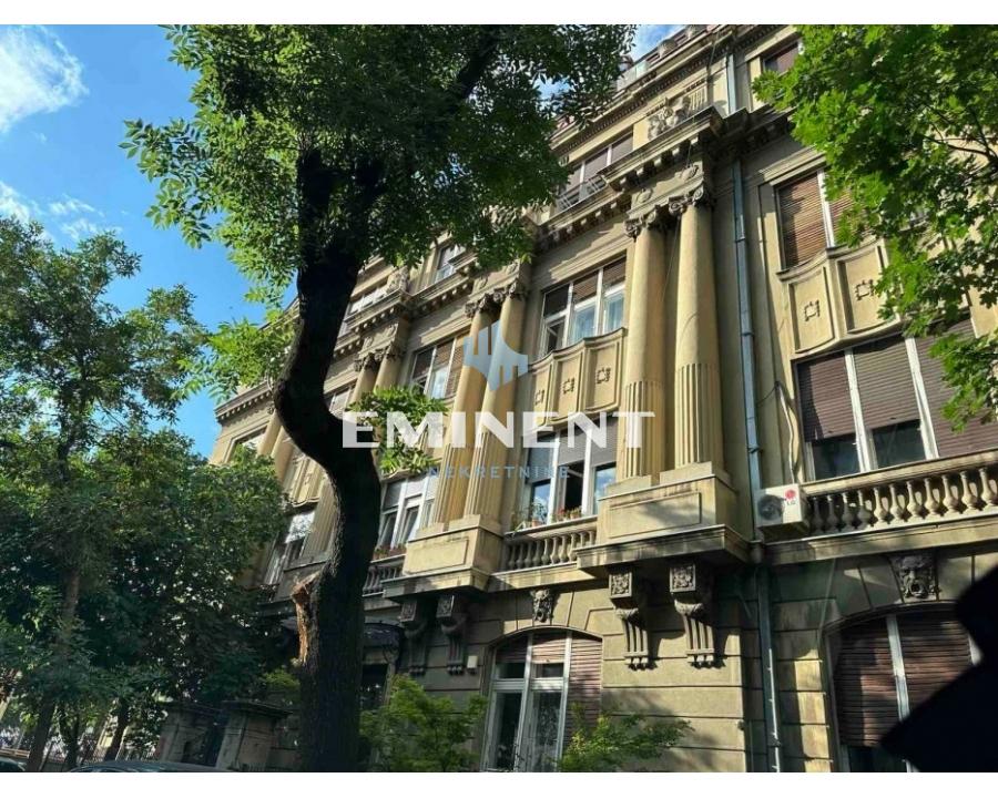 Četvorosoban stan na prodaju, Vukov Spomenik, Beograd, 135m², 519.000 €